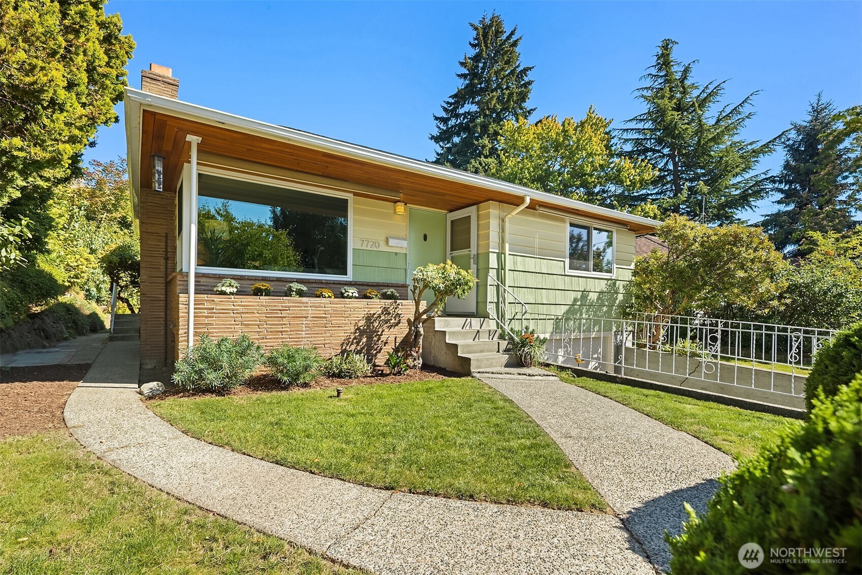 7720 36th Avenue Property Photo 1