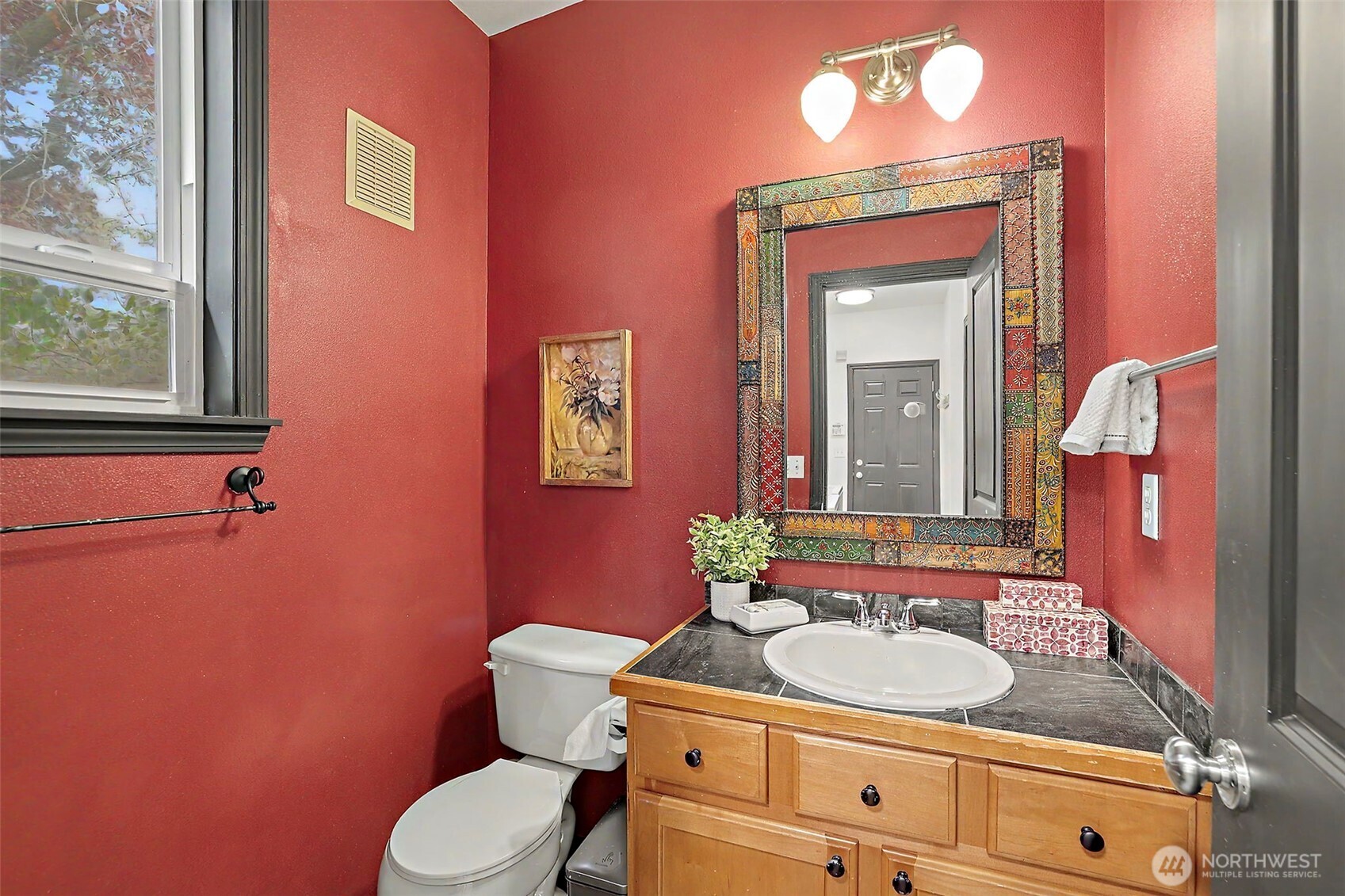 949 25th Avenue Property Photo 13