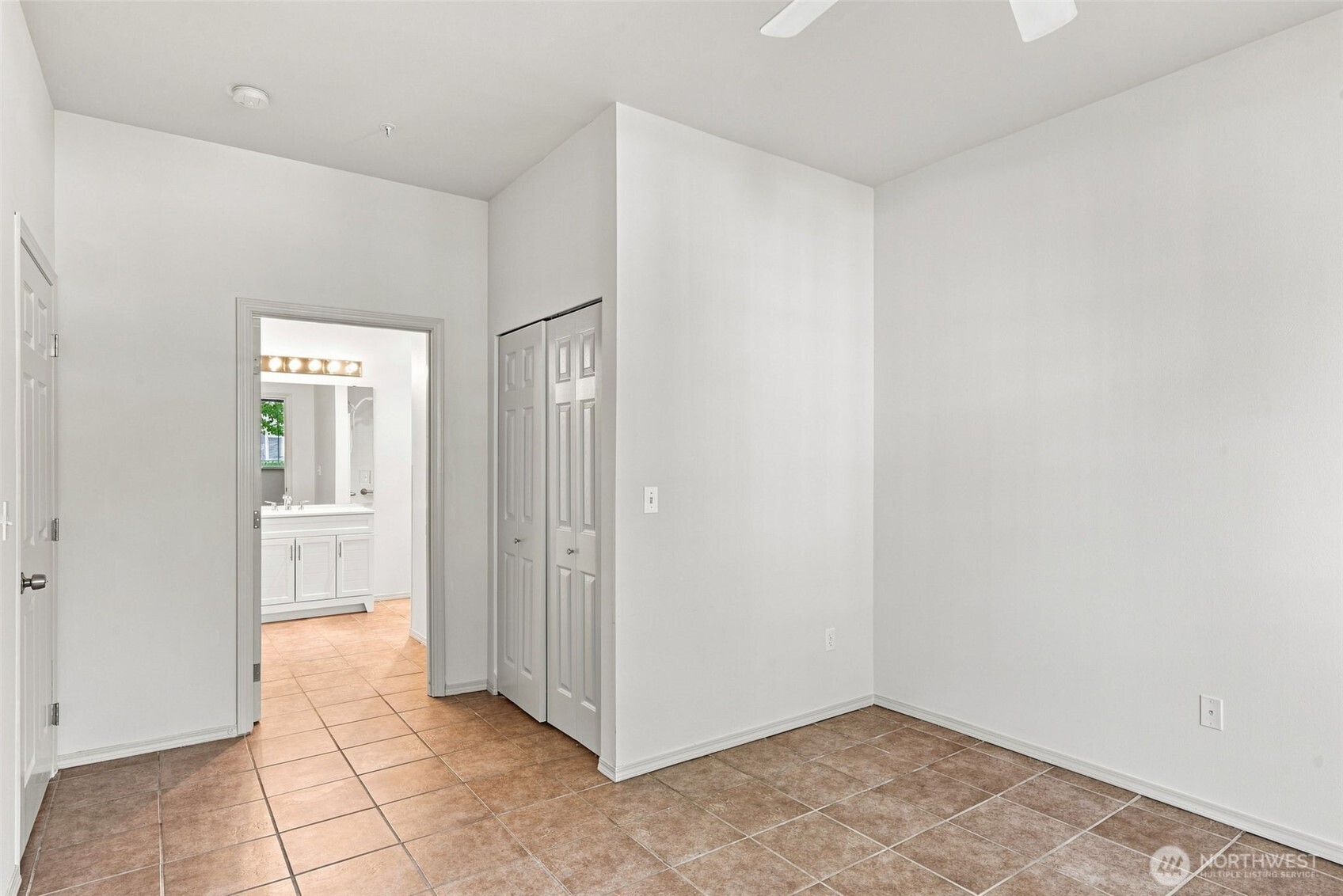10025 9th Avenue D102 Property Photo 13