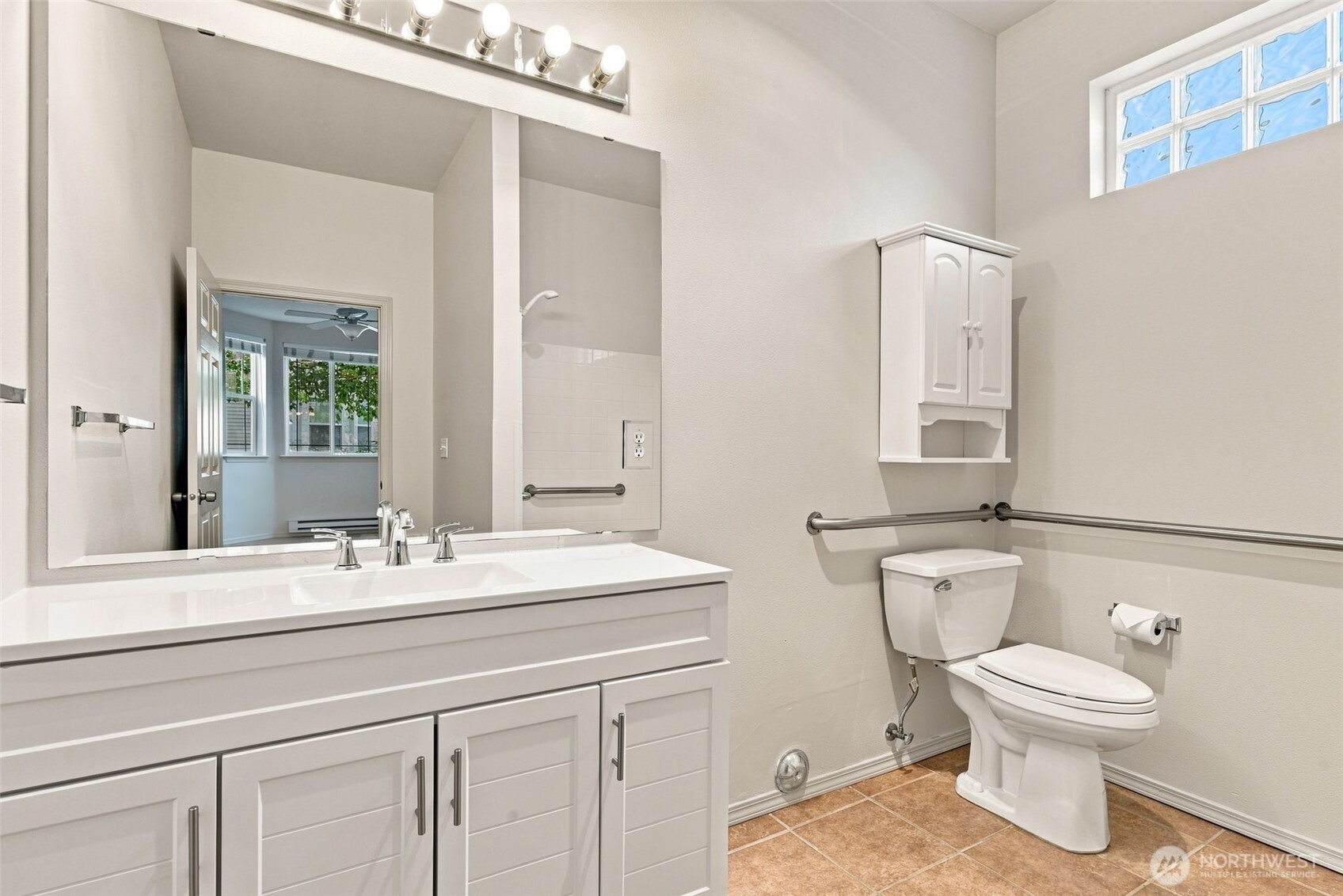 10025 9th Avenue D102 Property Photo 16