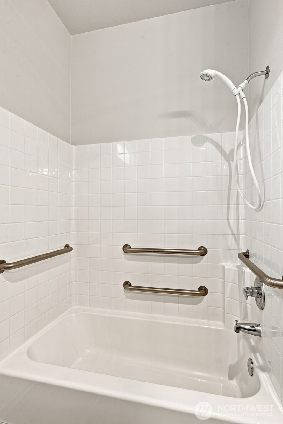 10025 9th Avenue D102 Property Photo 17
