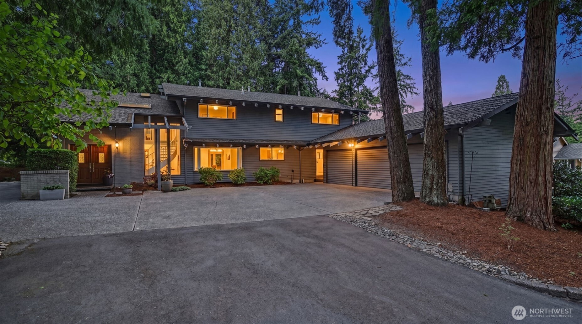 2311 185th Place Property Photo 4