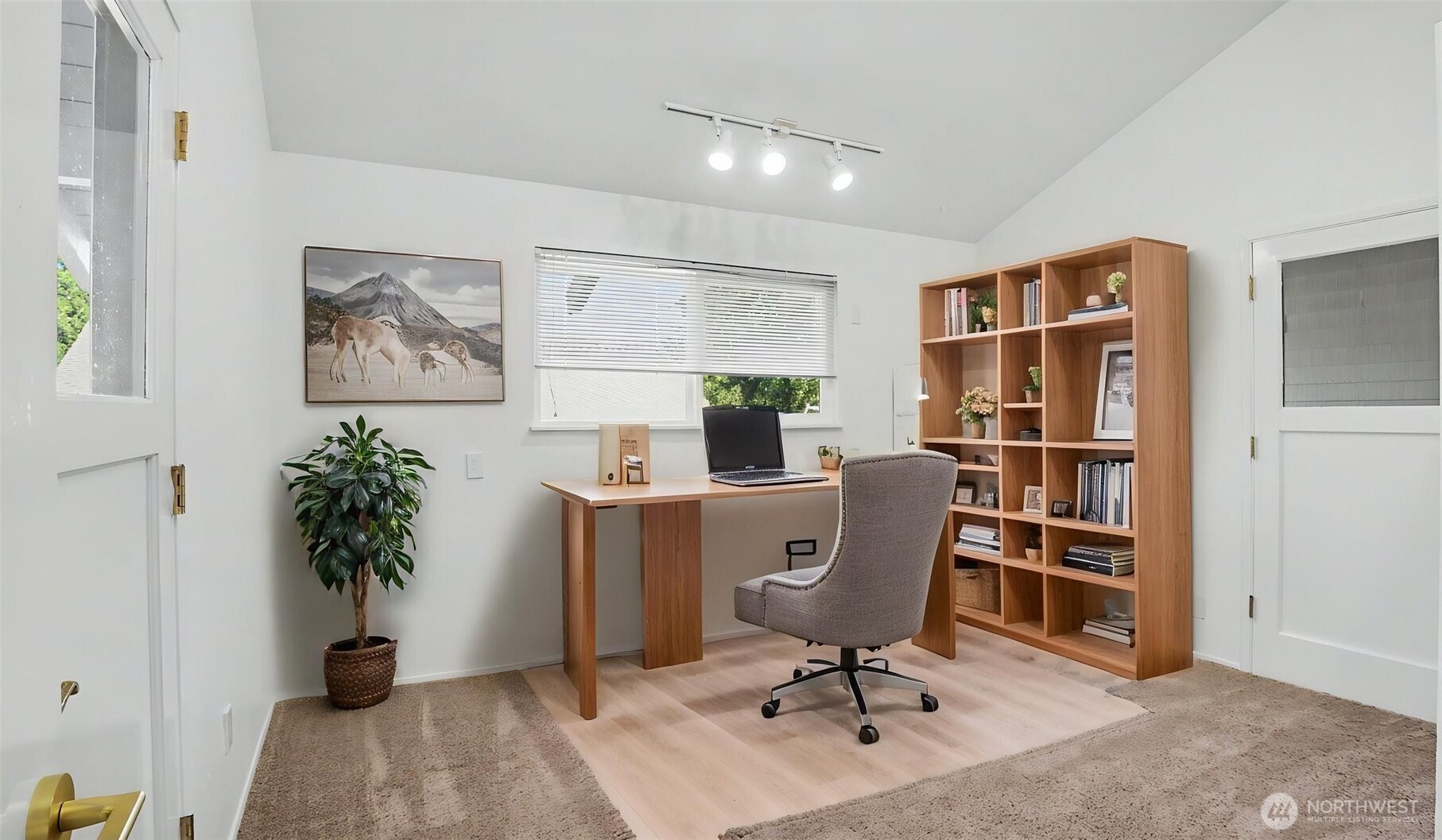 2311 185th Place Property Photo 11