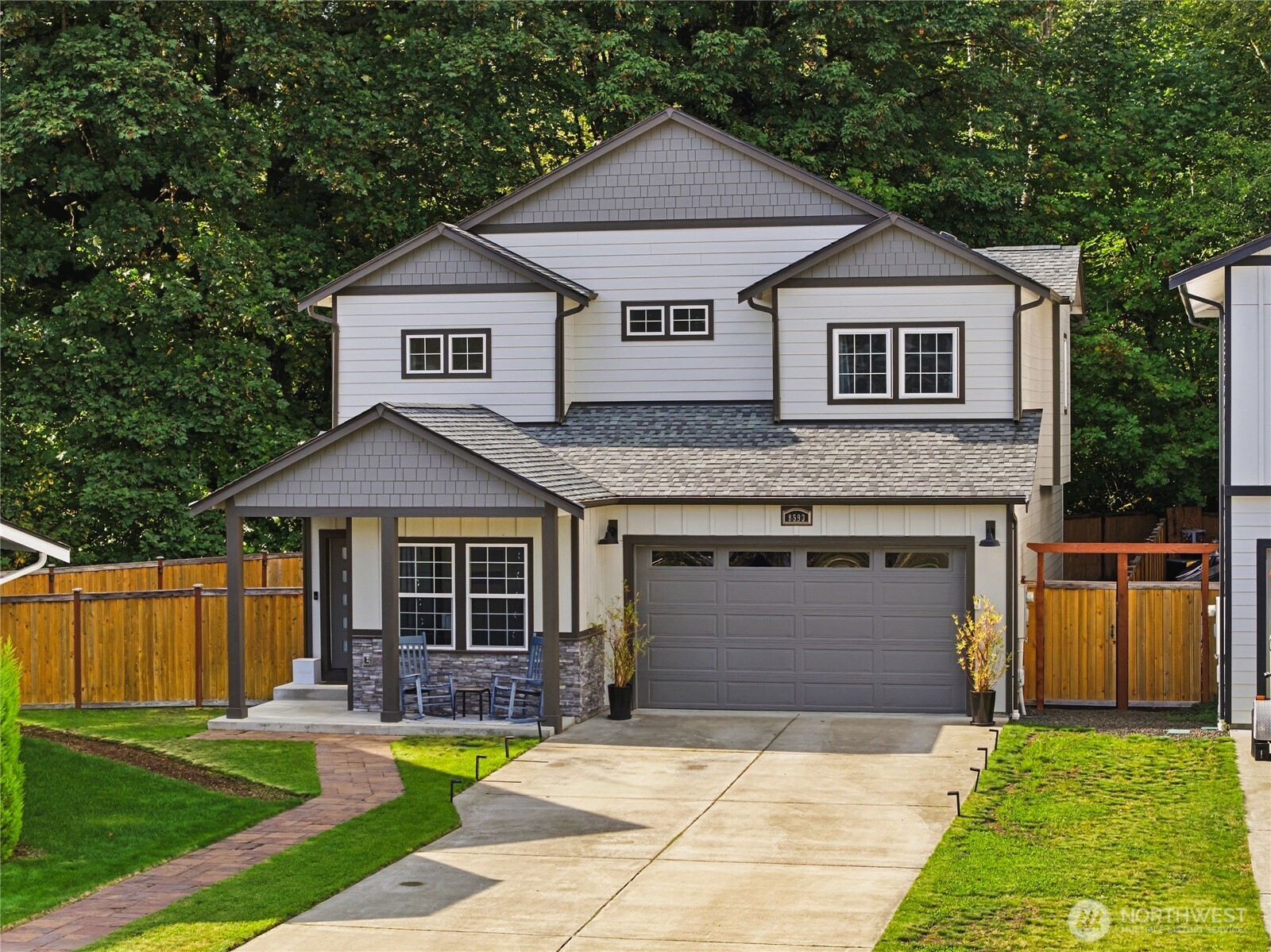 8593 Kimmie Loop Property Photo 1