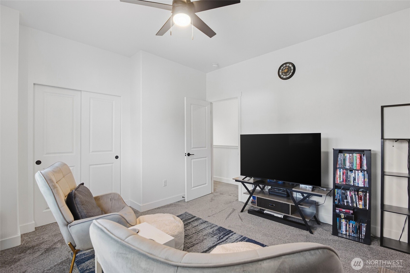 8593 Kimmie Loop Property Photo 29