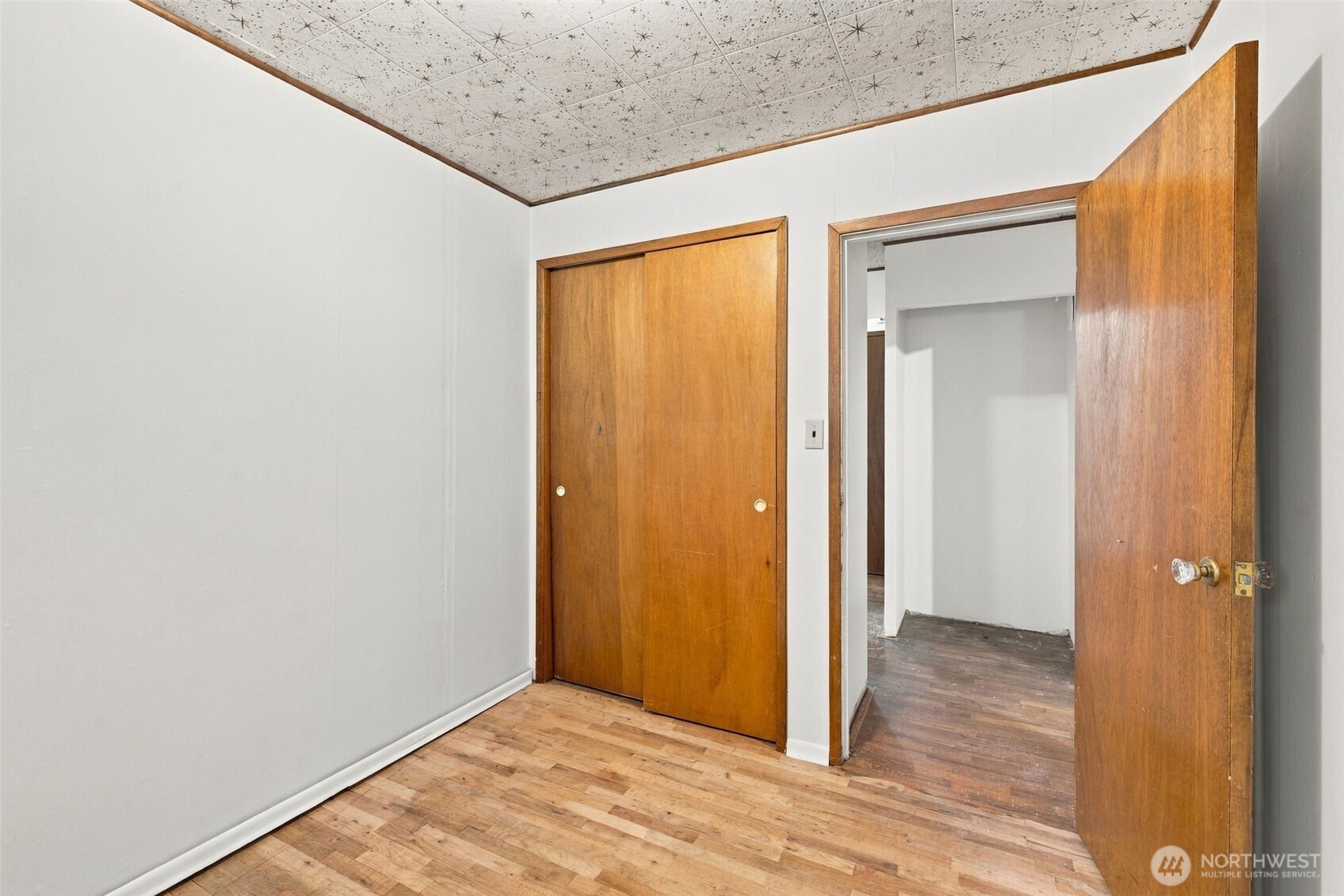 9555 College Way Property Photo 17
