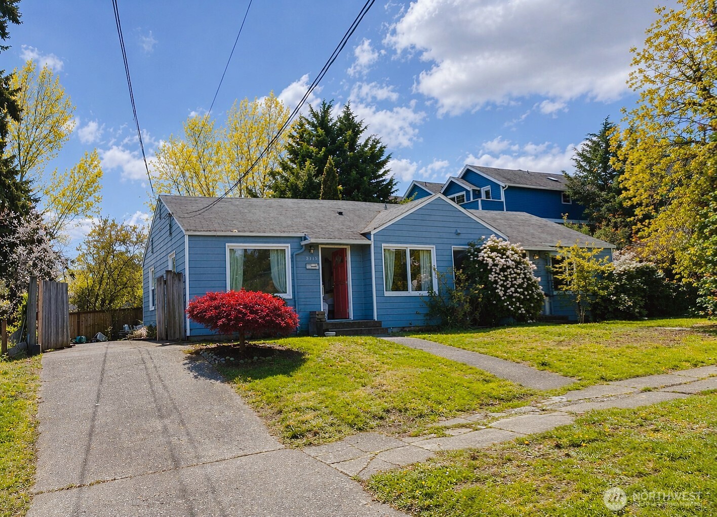 2517 2519 E Pike St Property Photo 10