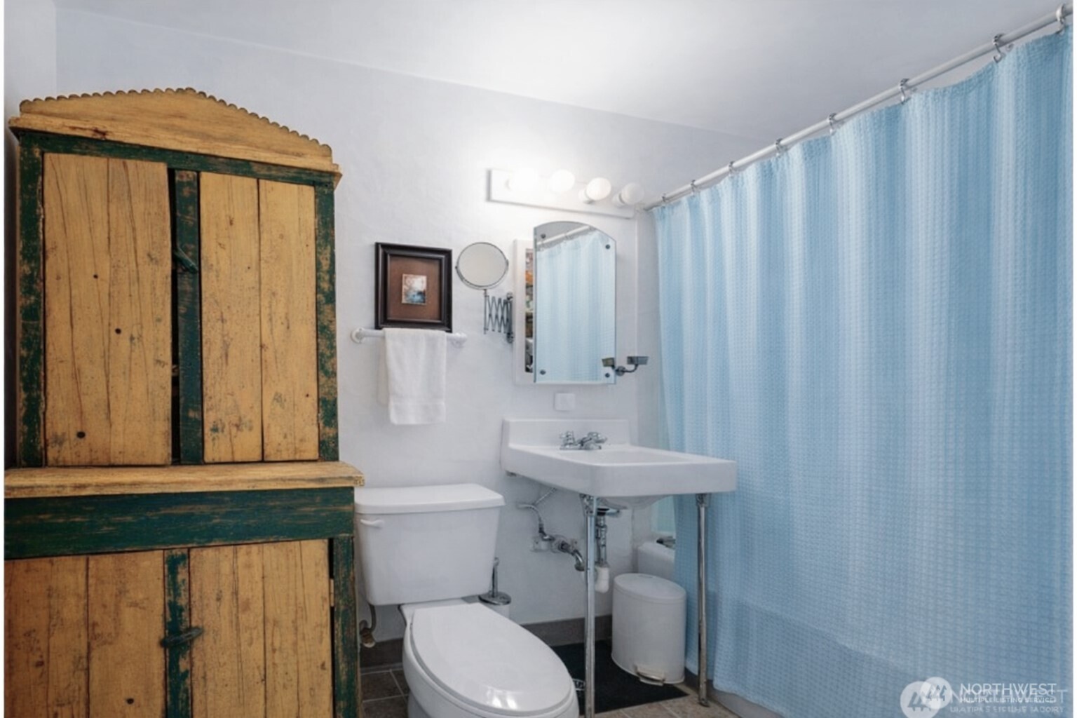 2517 2519 E Pike St Property Photo 18