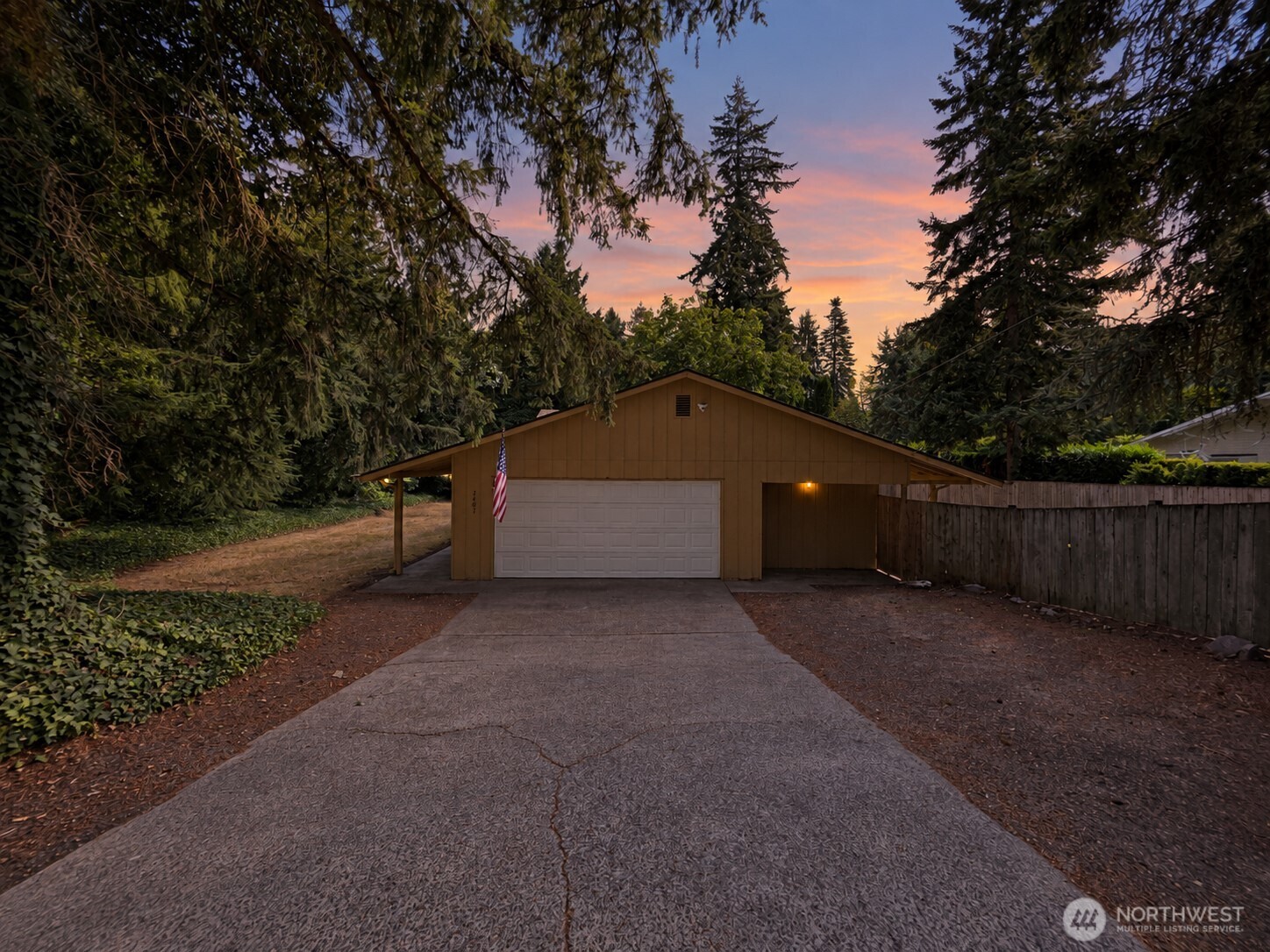 2407 106th Avenue Property Photo 2