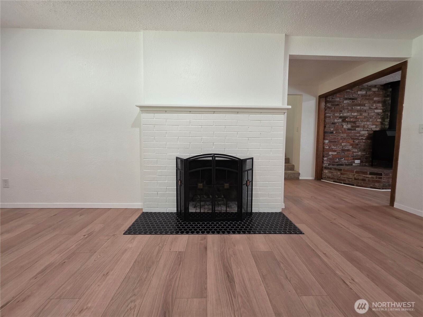 2407 106th Avenue Property Photo 4