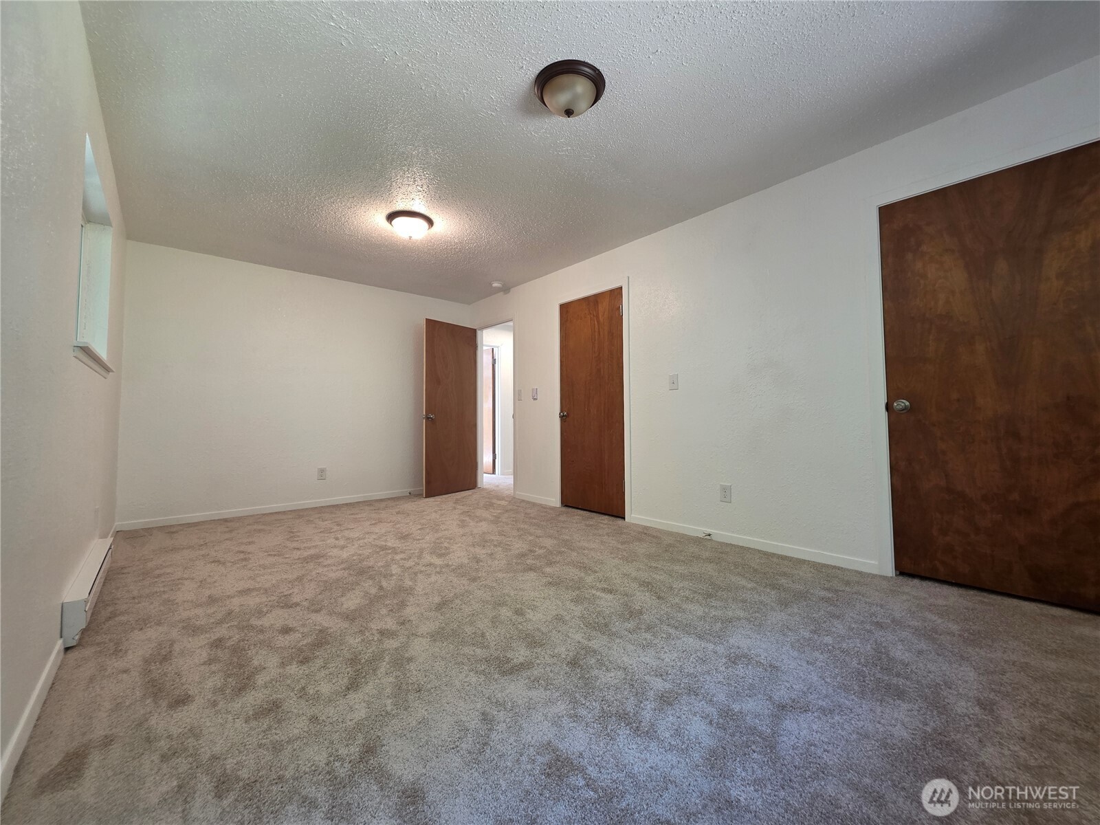 2407 106th Avenue Property Photo 9