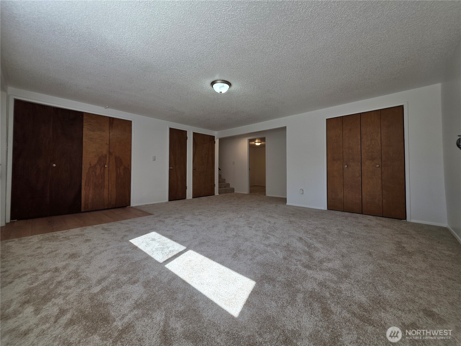 2407 106th Avenue Property Photo 16