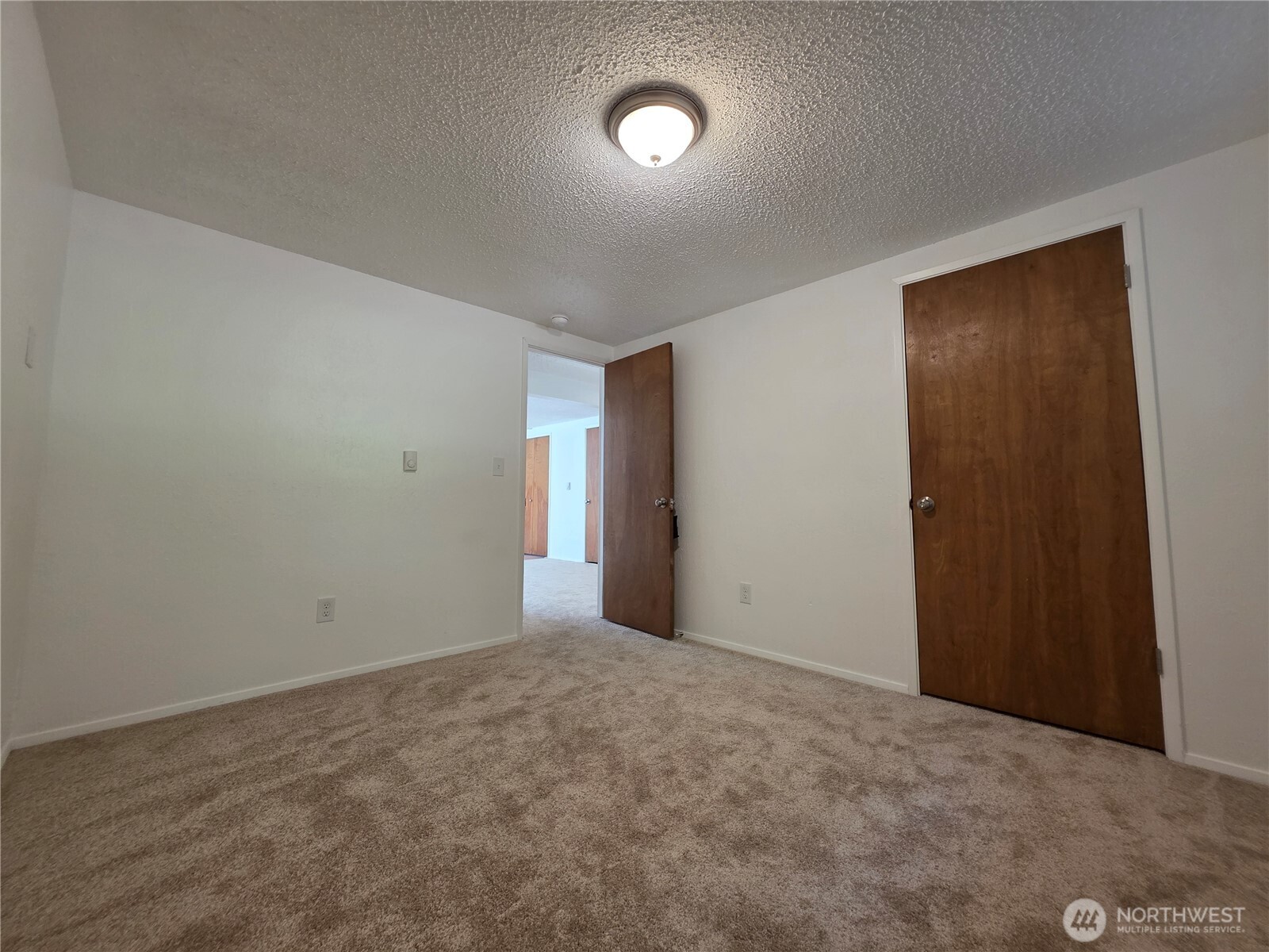 2407 106th Avenue Property Photo 20