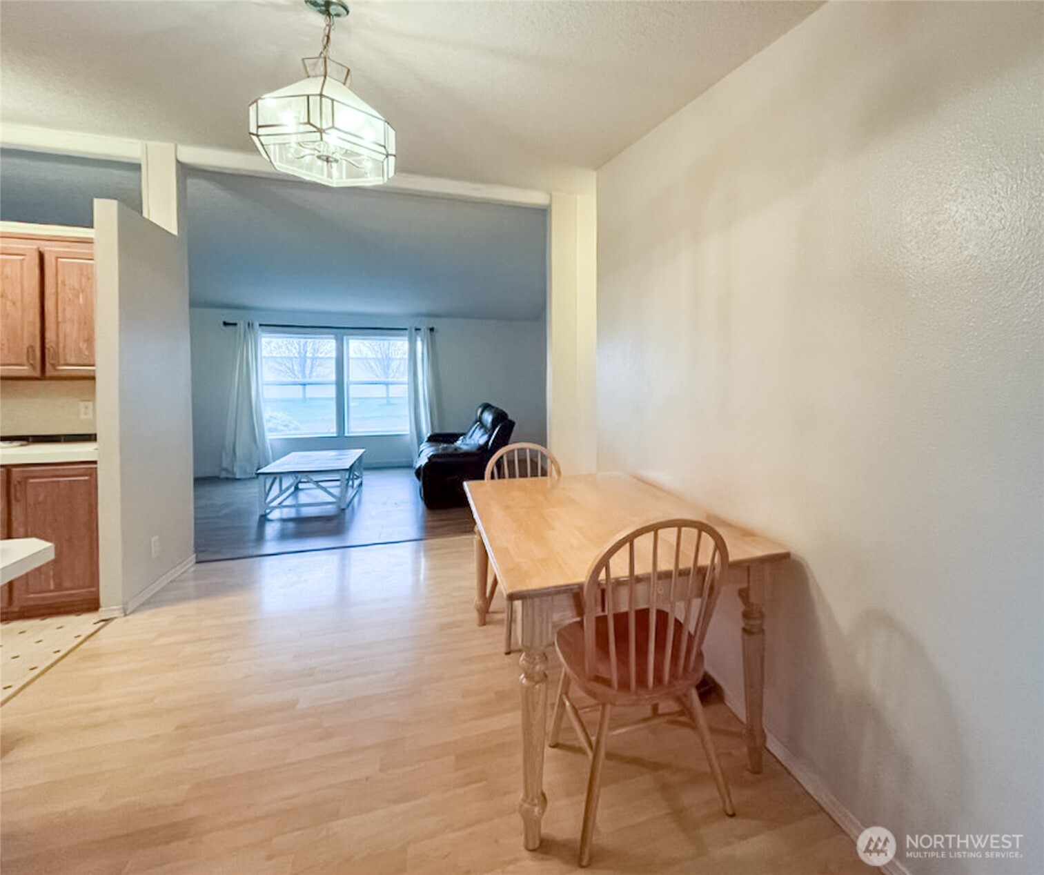 1015 W Whitman Drive Property Photo 13