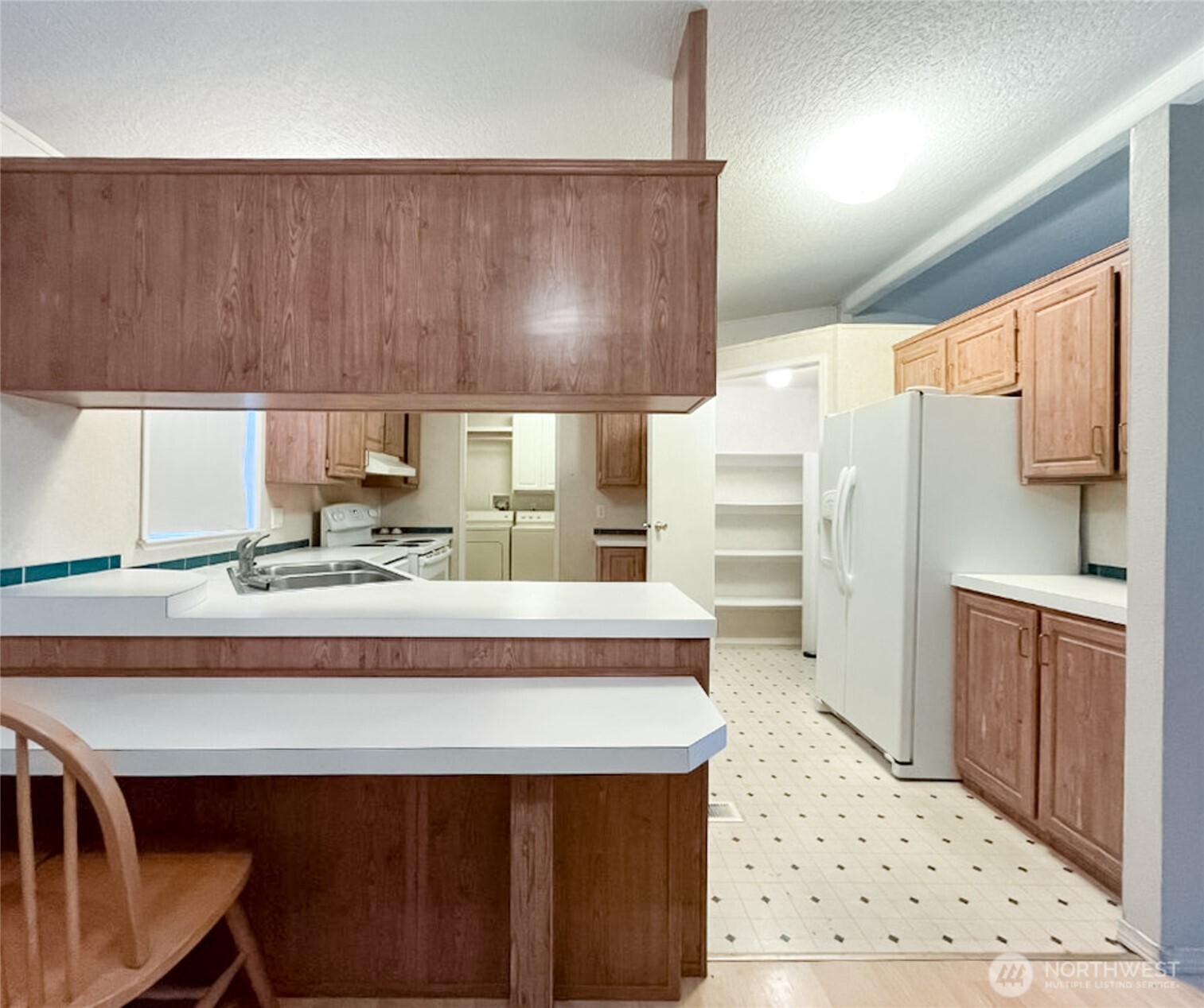 1015 W Whitman Drive Property Photo 14