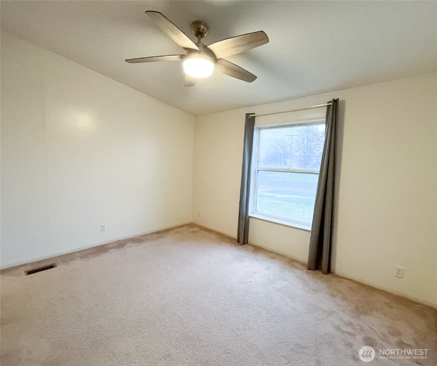 1015 W Whitman Drive Property Photo 21