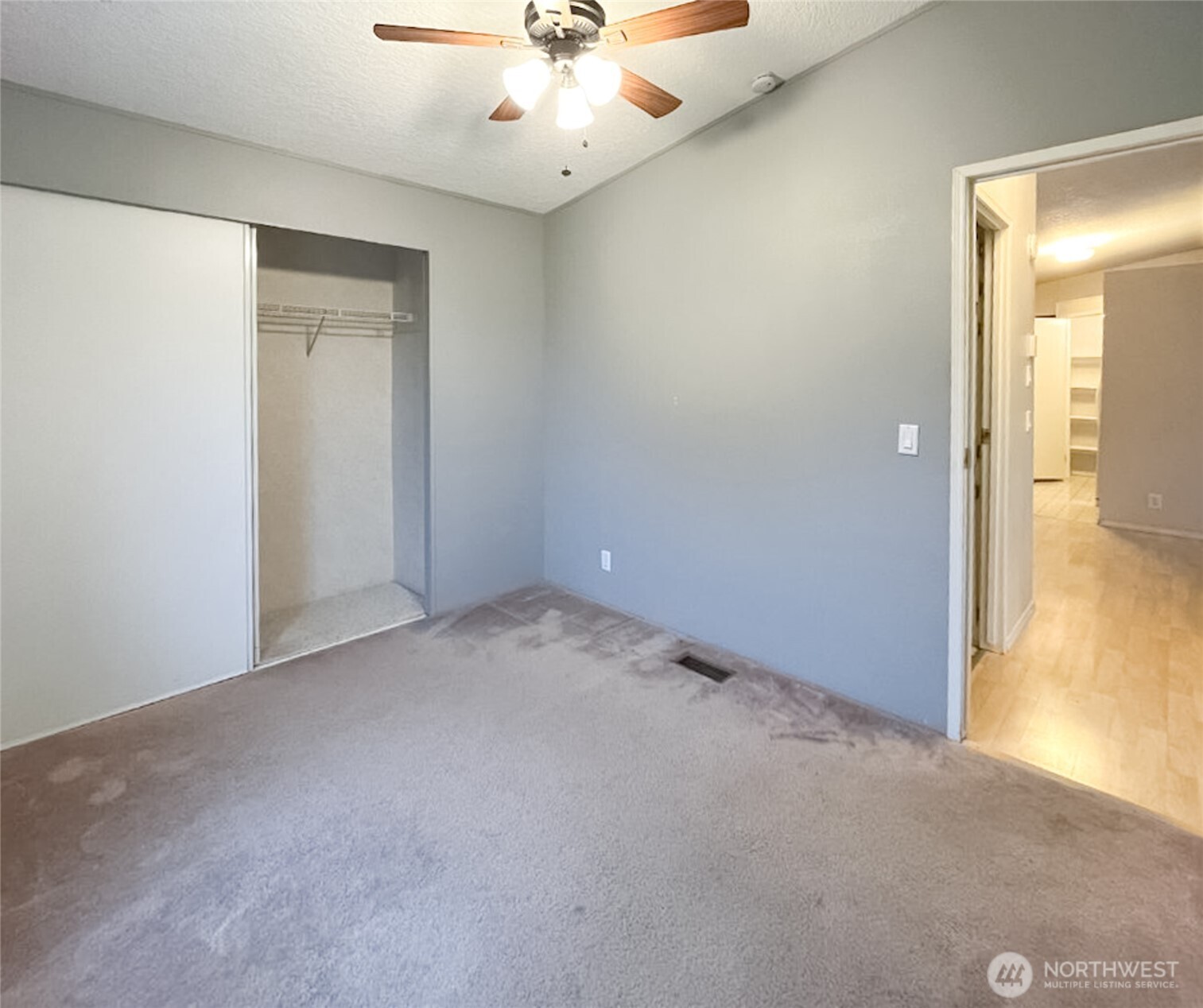 1015 W Whitman Drive Property Photo 23