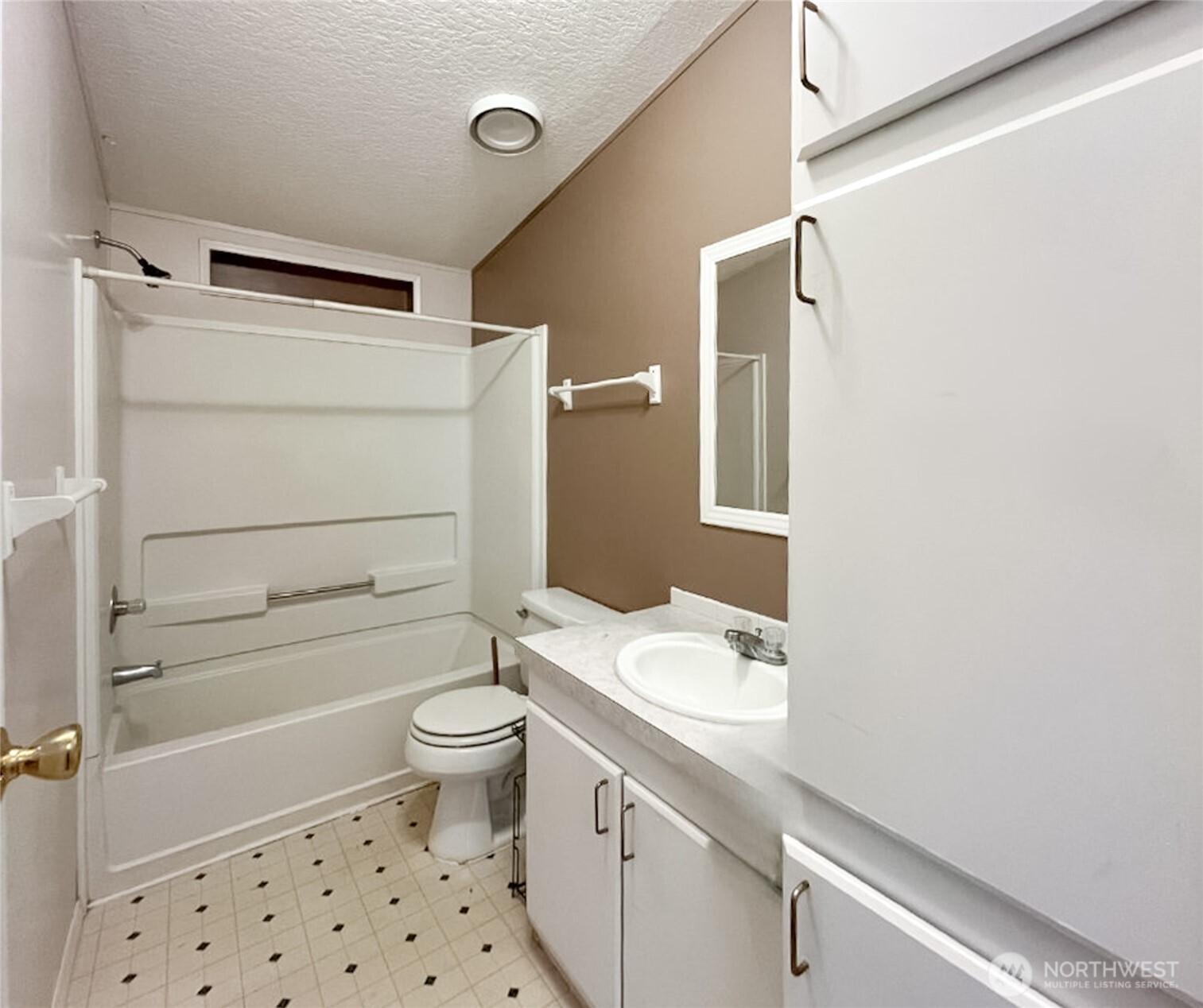 1015 W Whitman Drive Property Photo 24
