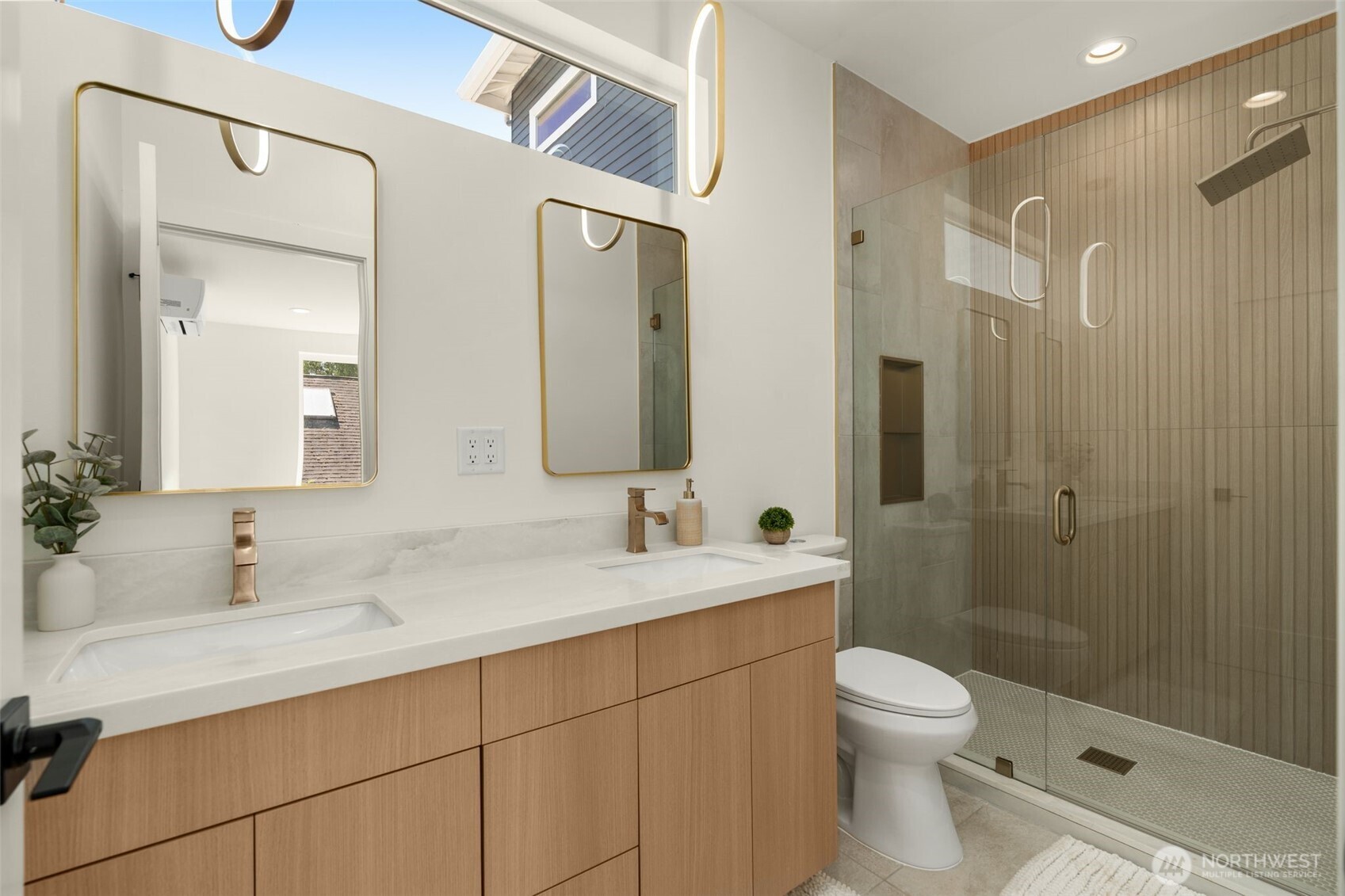 9251 Palatine Avenue Property Photo 35