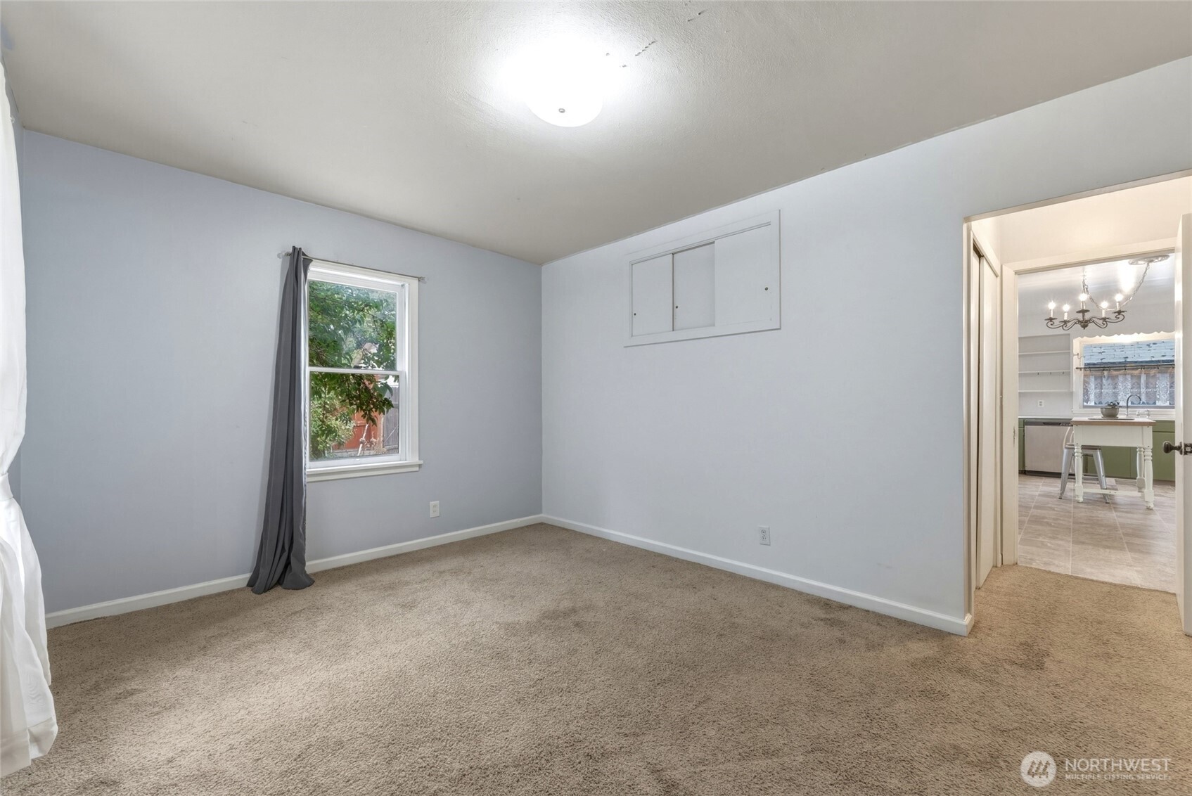 353 S 4th Avenue Property Photo 25