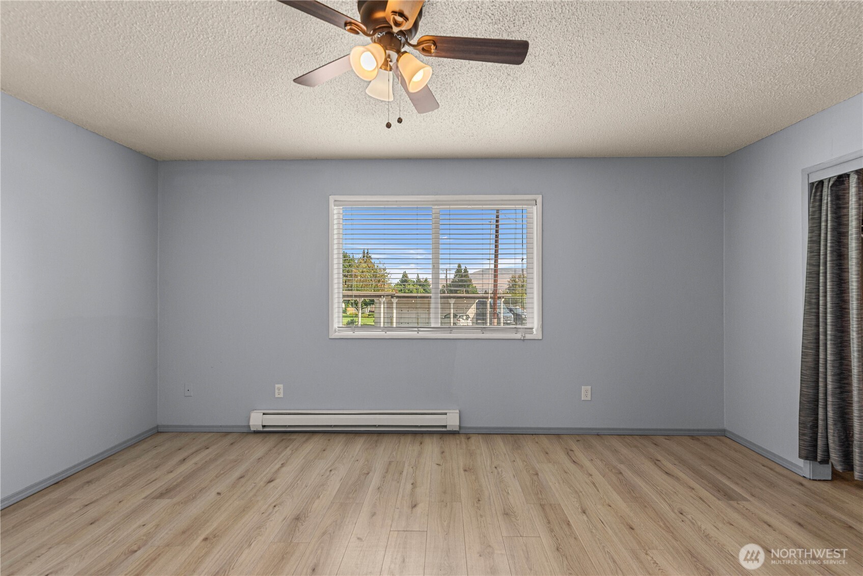 10 S Cove Avenue 29 Property Photo 13