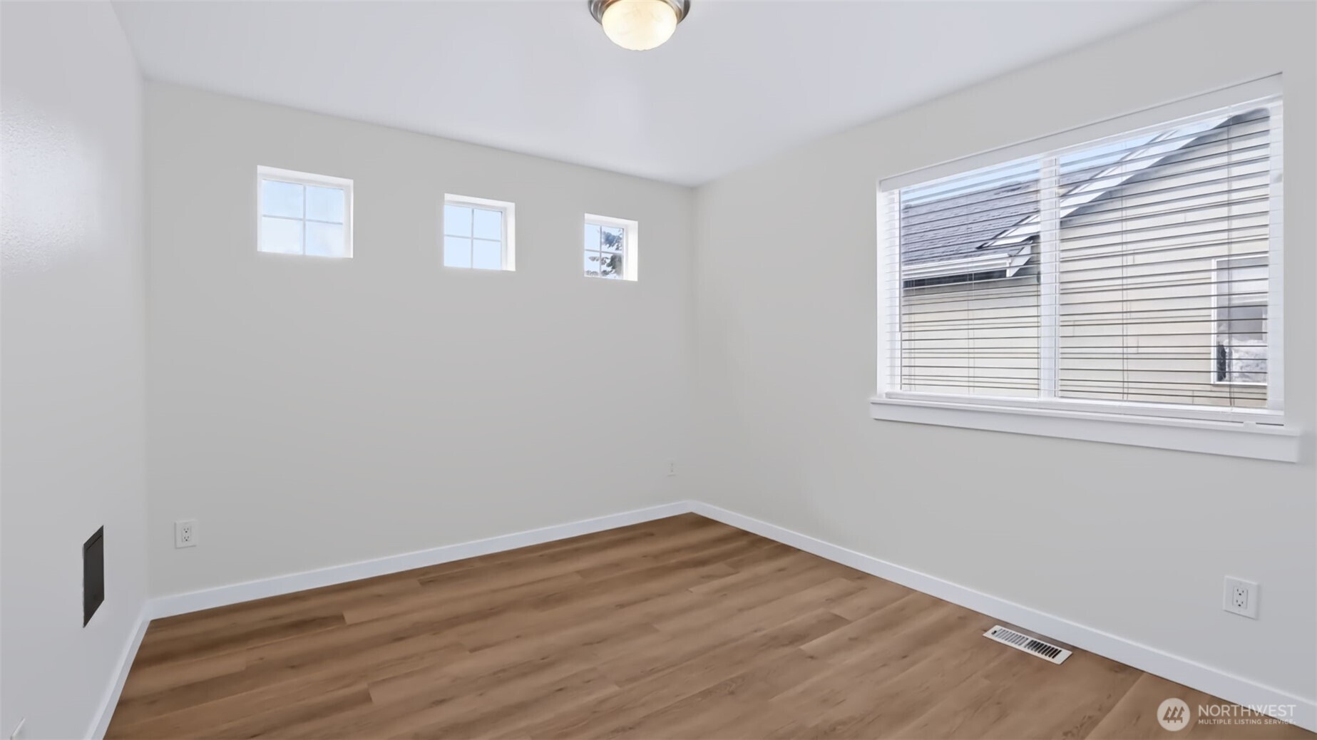 9710 S 234th Place Property Photo 24