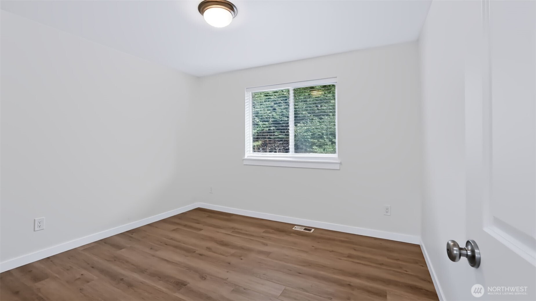9710 S 234th Place Property Photo 25