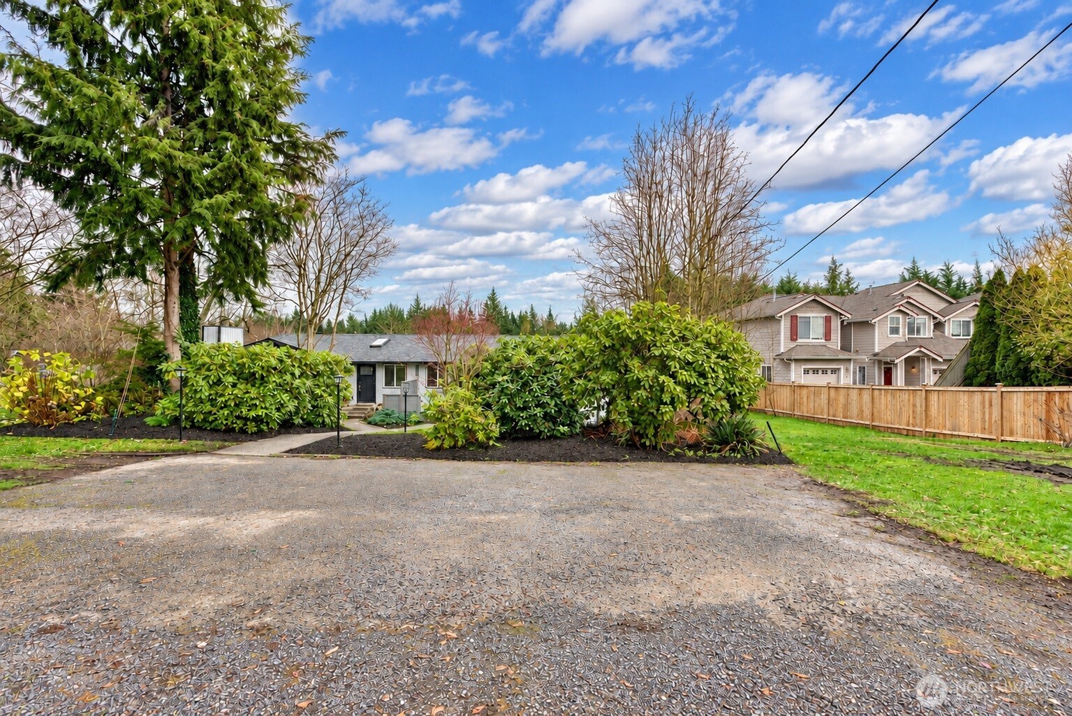 14213 Admiralty Way Property Photo 3