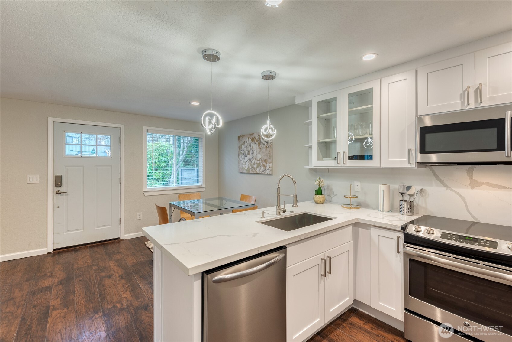 14213 Admiralty Way Property Photo 10