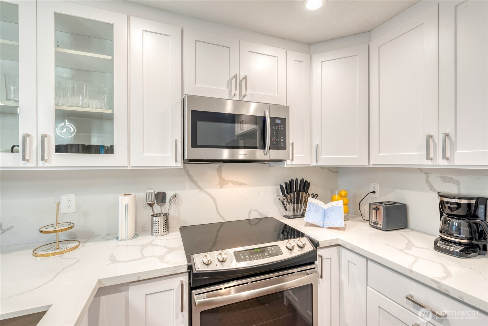 14213 Admiralty Way Property Photo 12