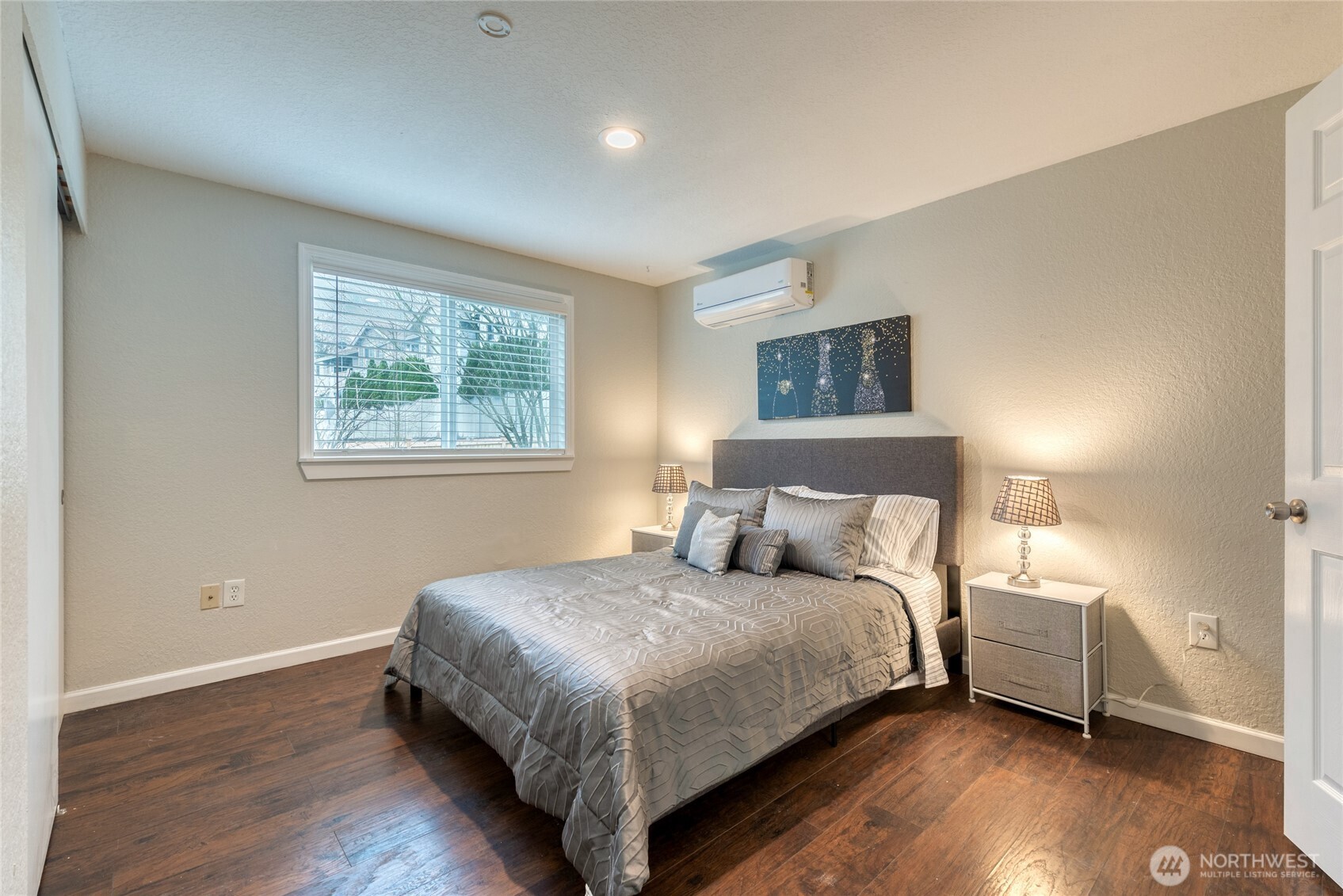 14213 Admiralty Way Property Photo 15