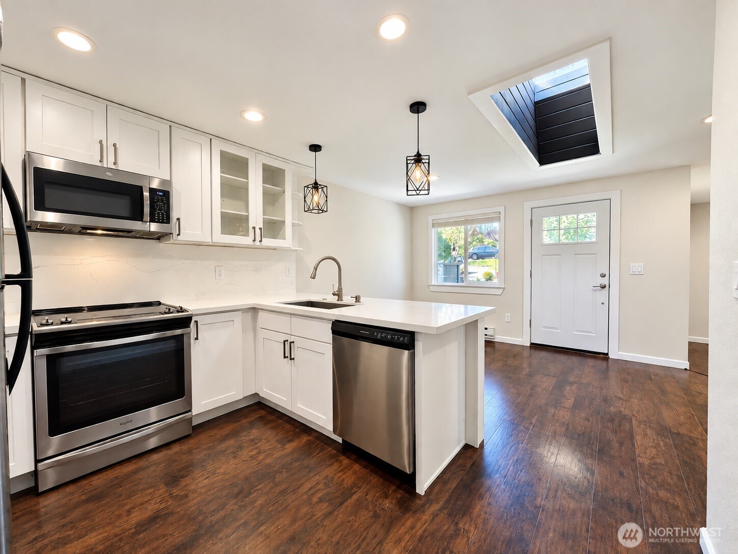14213 Admiralty Way Property Photo 23