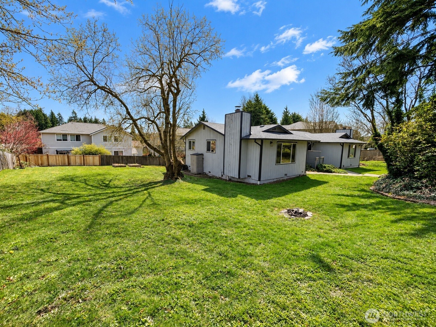 14213 Admiralty Way Property Photo 33