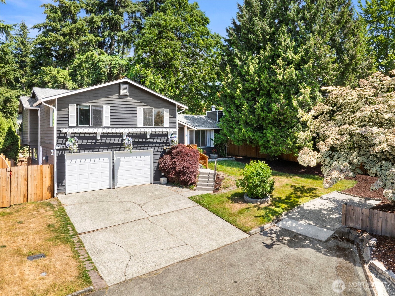 13236 NE 129th Place Property Photo 1
