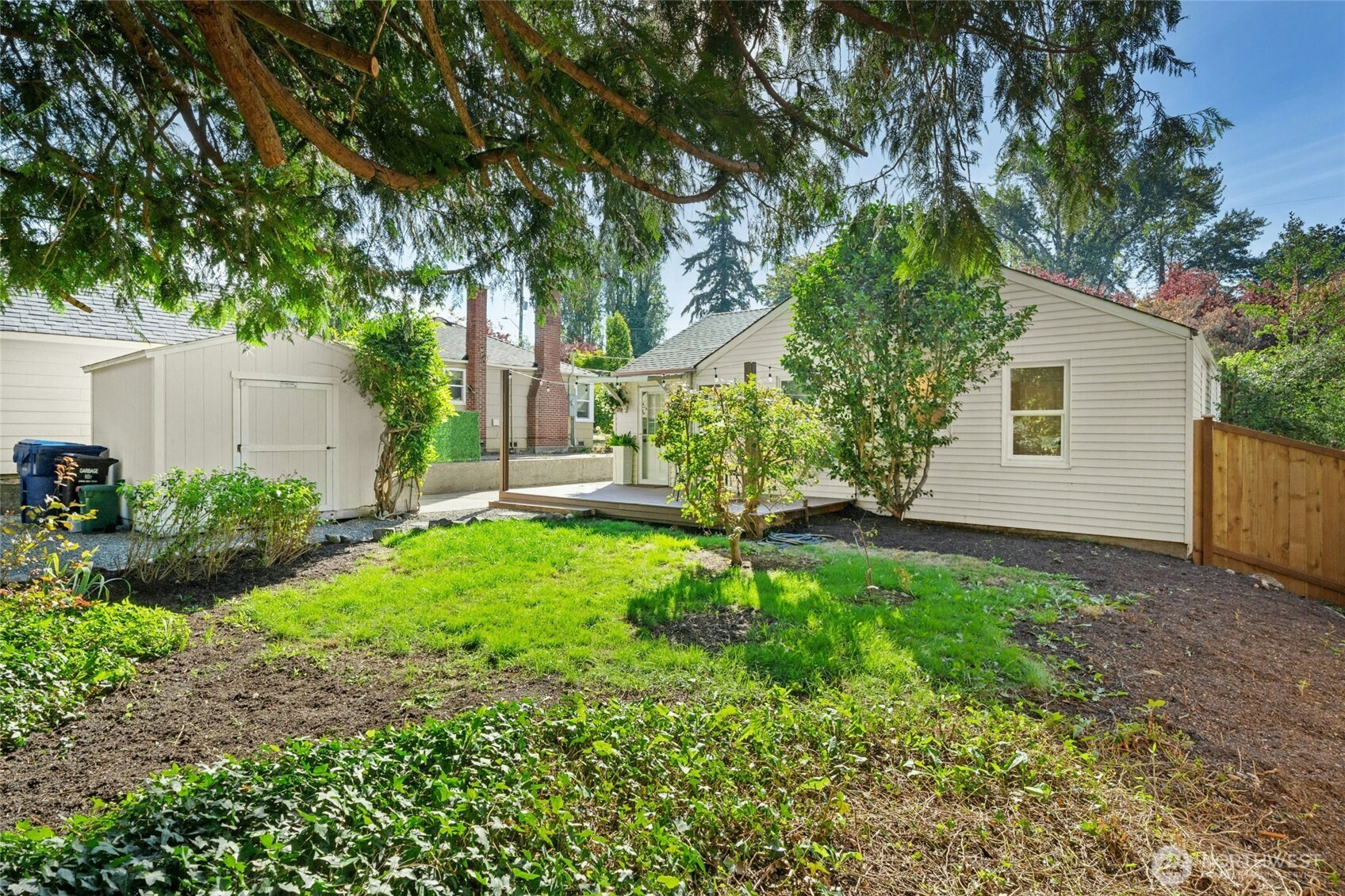 11448 69th Place Property Photo 17