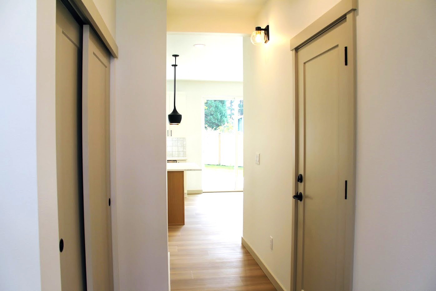 1317 Ave A Property Photo 3
