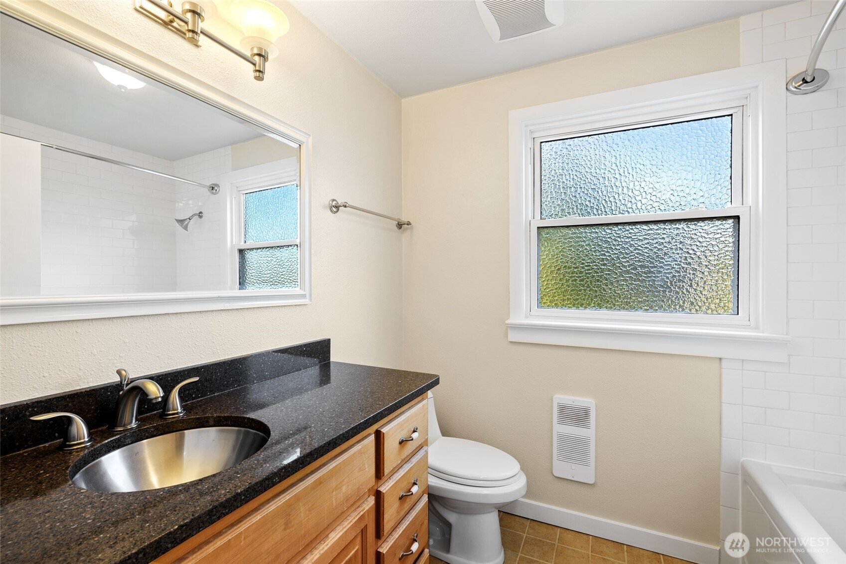 421 N Yakima Avenue 4 Property Photo 13