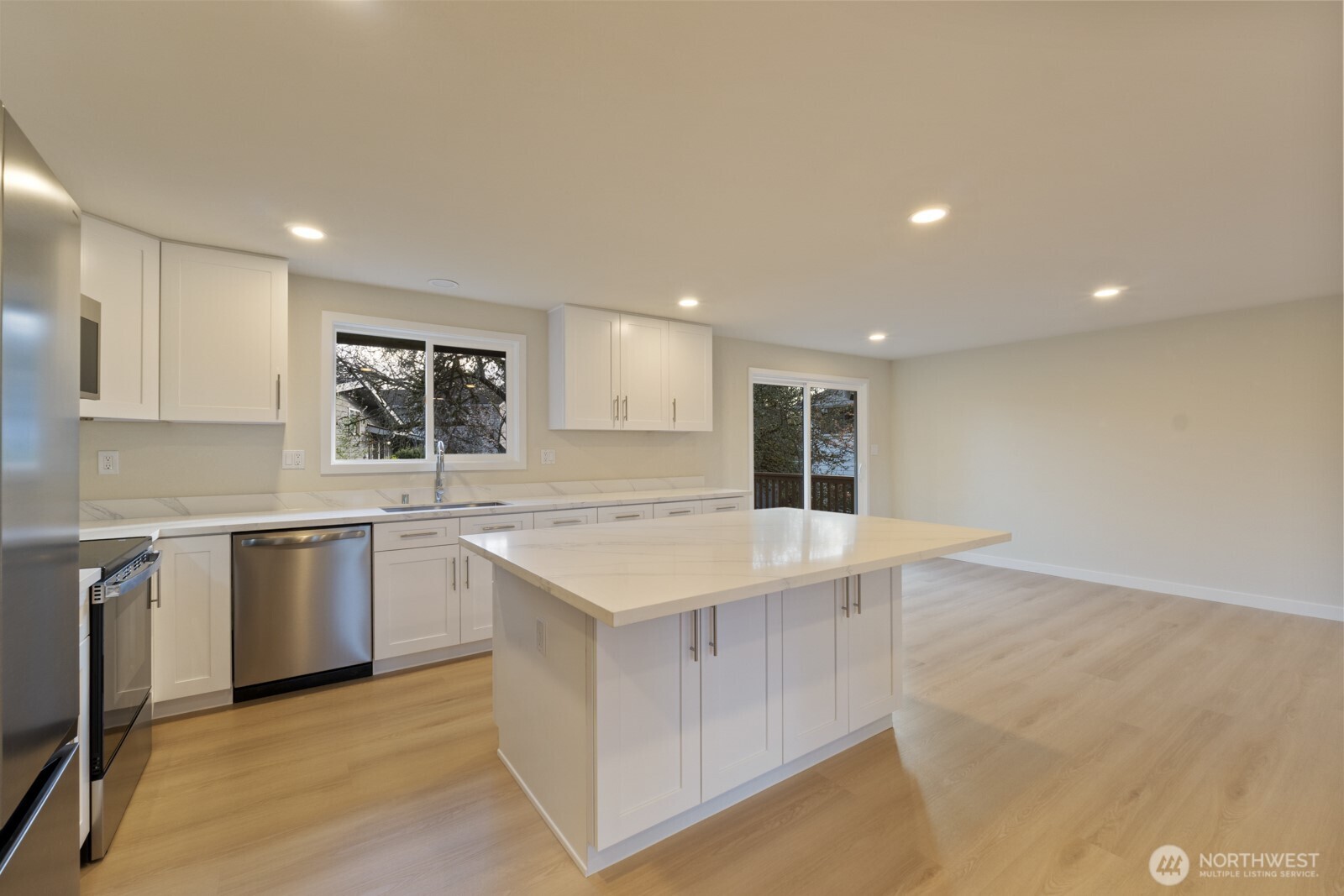 14522 Ne 5th Street Property Photo 3