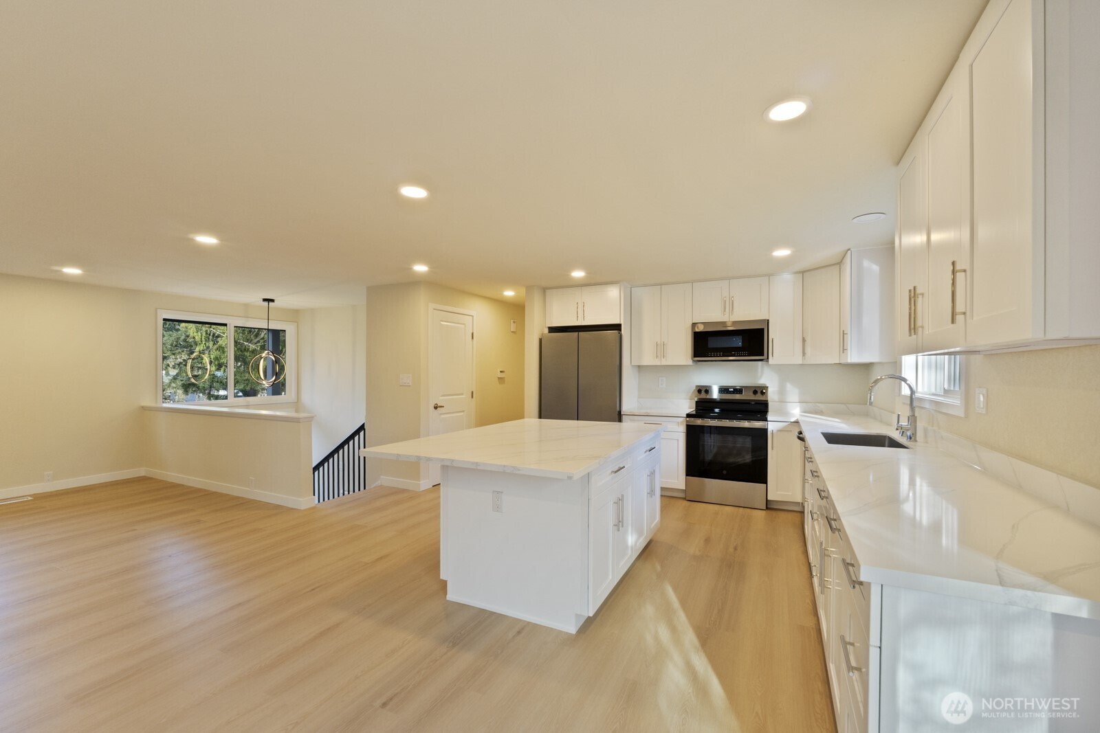 14522 Ne 5th Street Property Photo 4