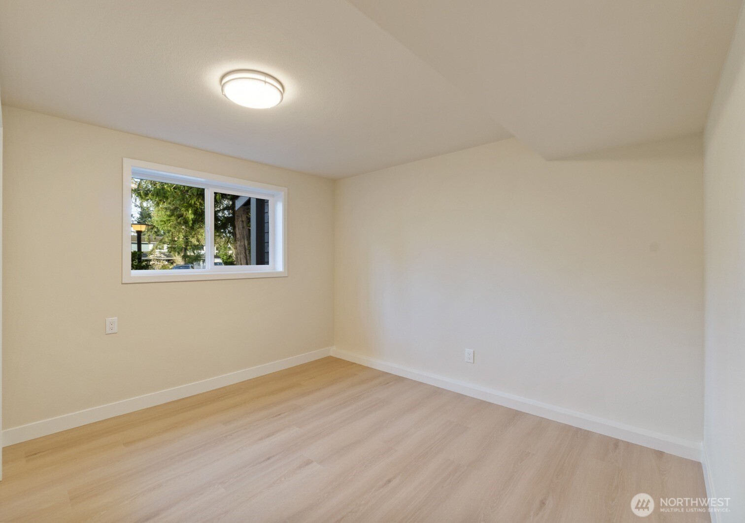14522 Ne 5th Street Property Photo 14