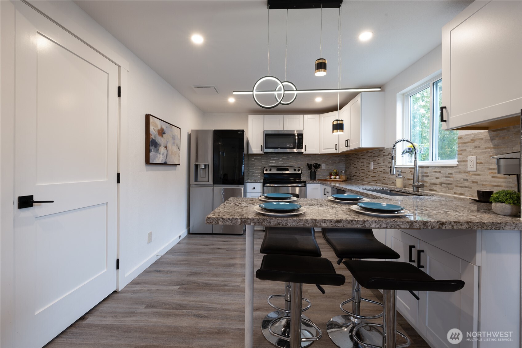 12756 Evanston Avenue Property Photo 4