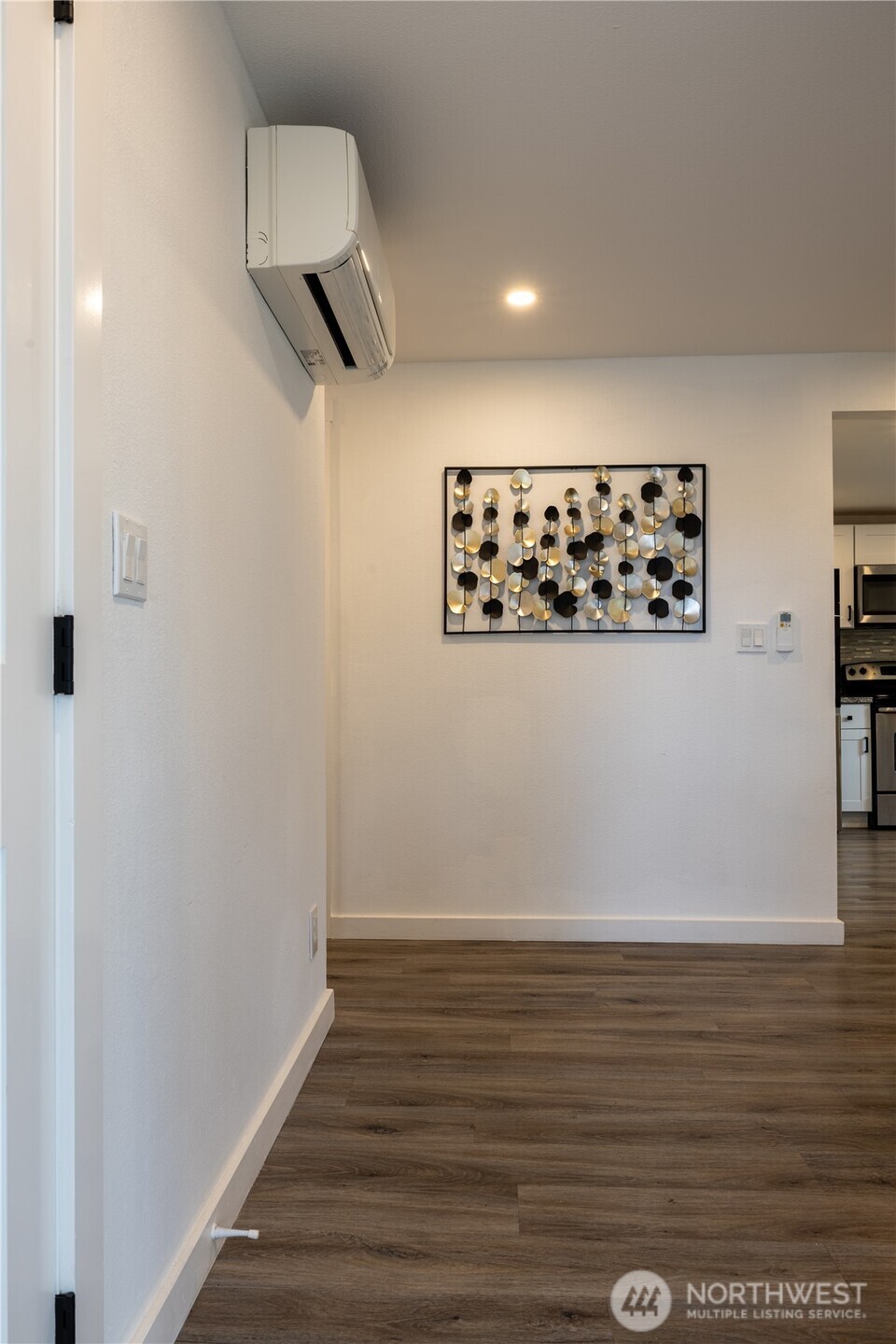 12756 Evanston Avenue Property Photo 6
