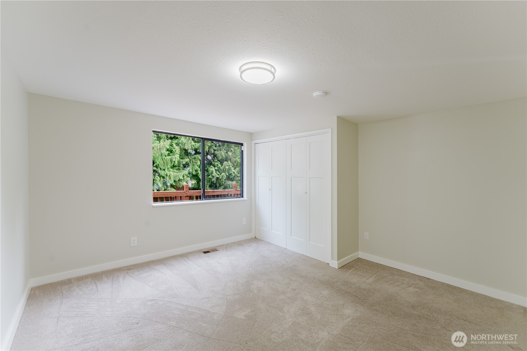 10050 13th Avenue Property Photo 17