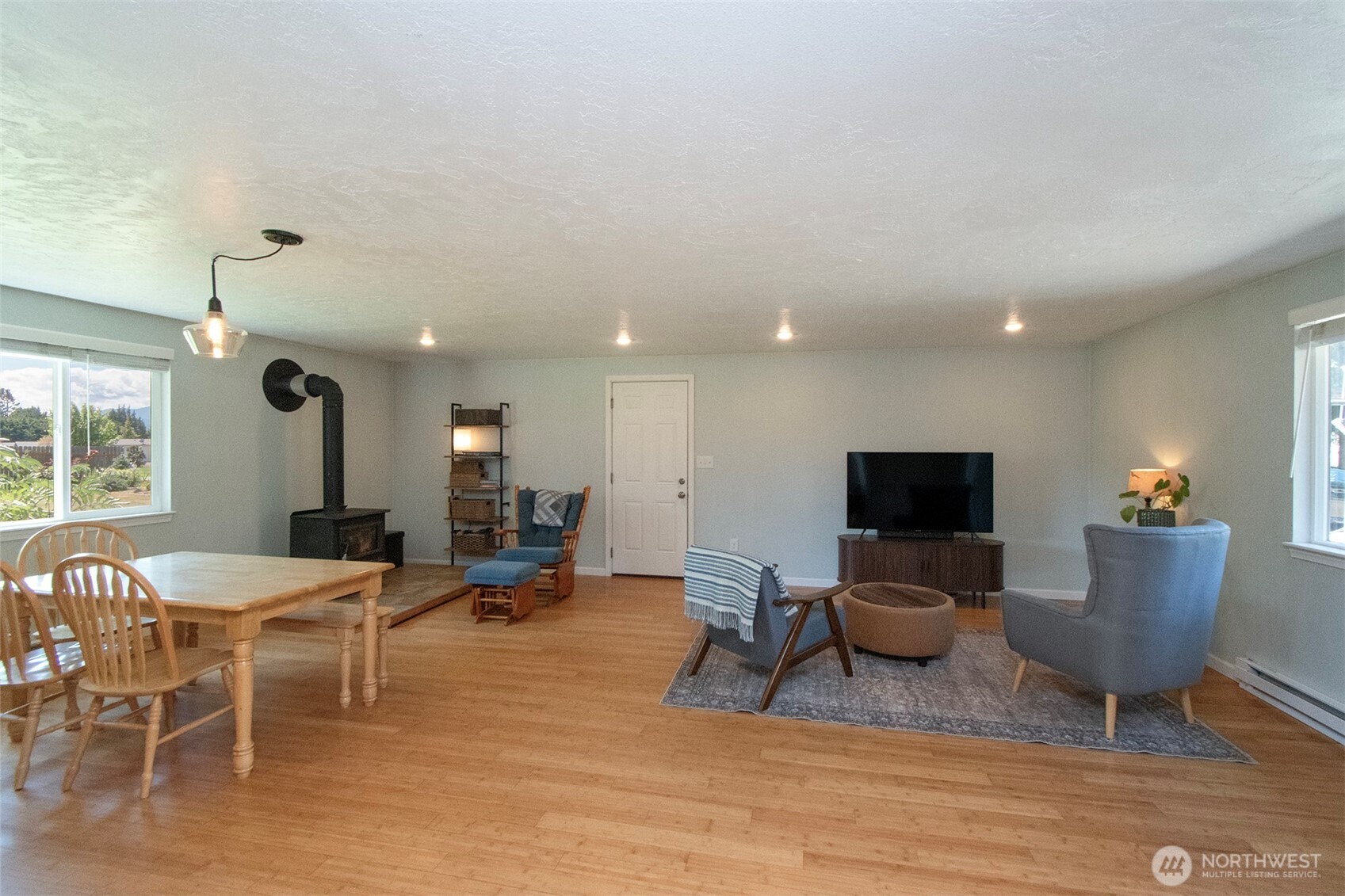 221 Mccomb Lane Property Photo 9