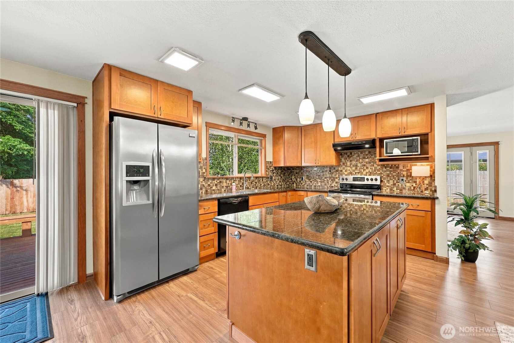 4495 Lopez Avenue Property Photo 10