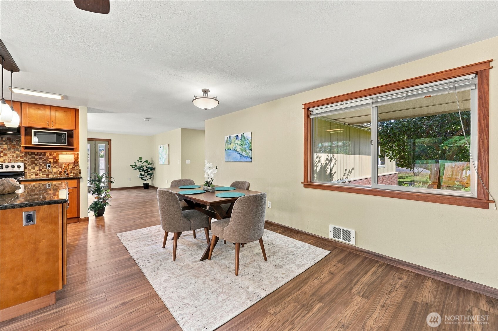 4495 Lopez Avenue Property Photo 11
