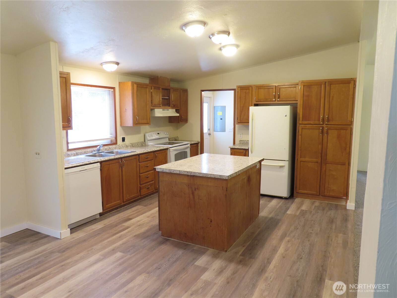 17110 119th Place Property Photo 7
