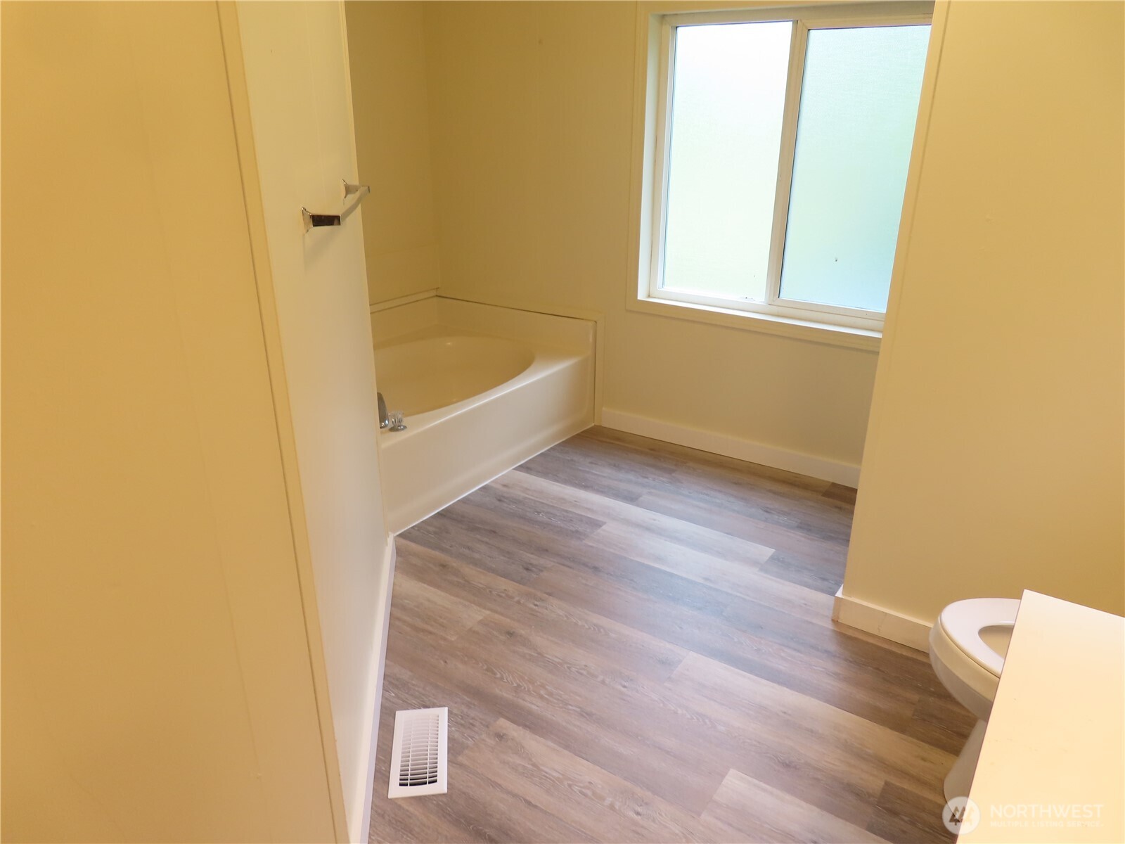 17110 119th Place Property Photo 10