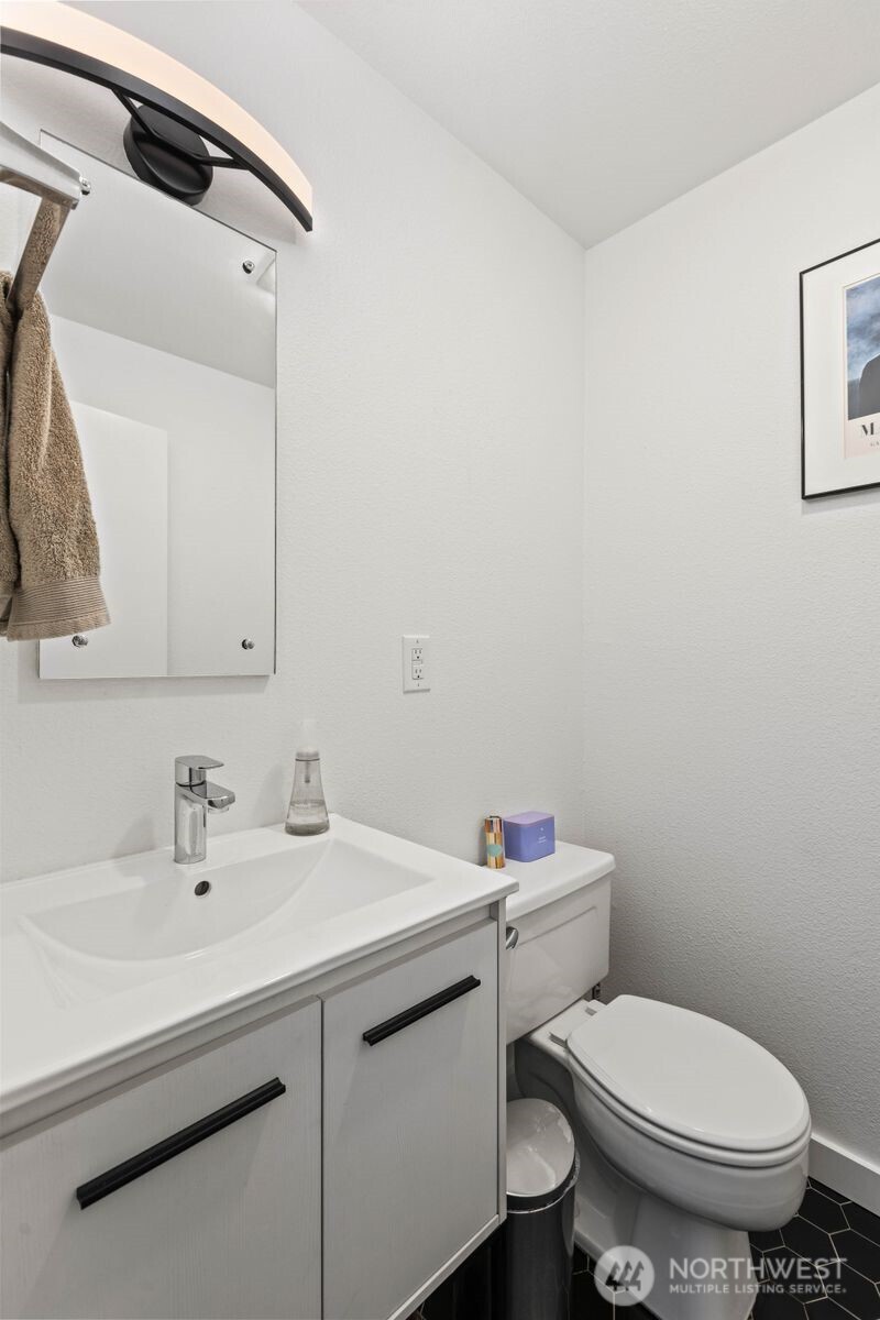 312 1st Avenue 3 Property Photo 6