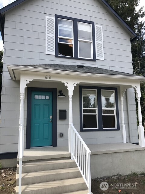 618 E Myrtle Street Property Photo 4